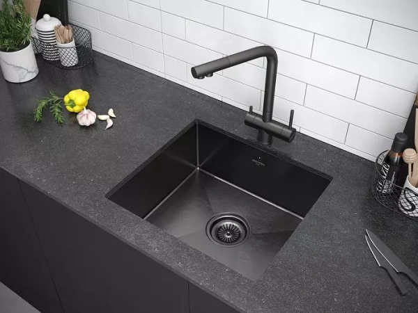 Paulmark Смеситель для кухни SKALEN, вороненая сталь, 213020-GM