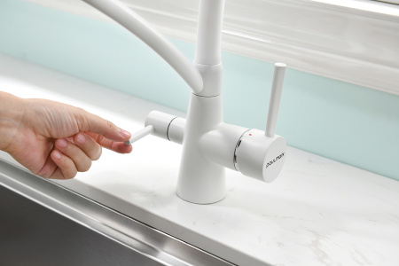 Paulmark Смеситель для кухни SIEGEN, белый полностью, 213111-431TW